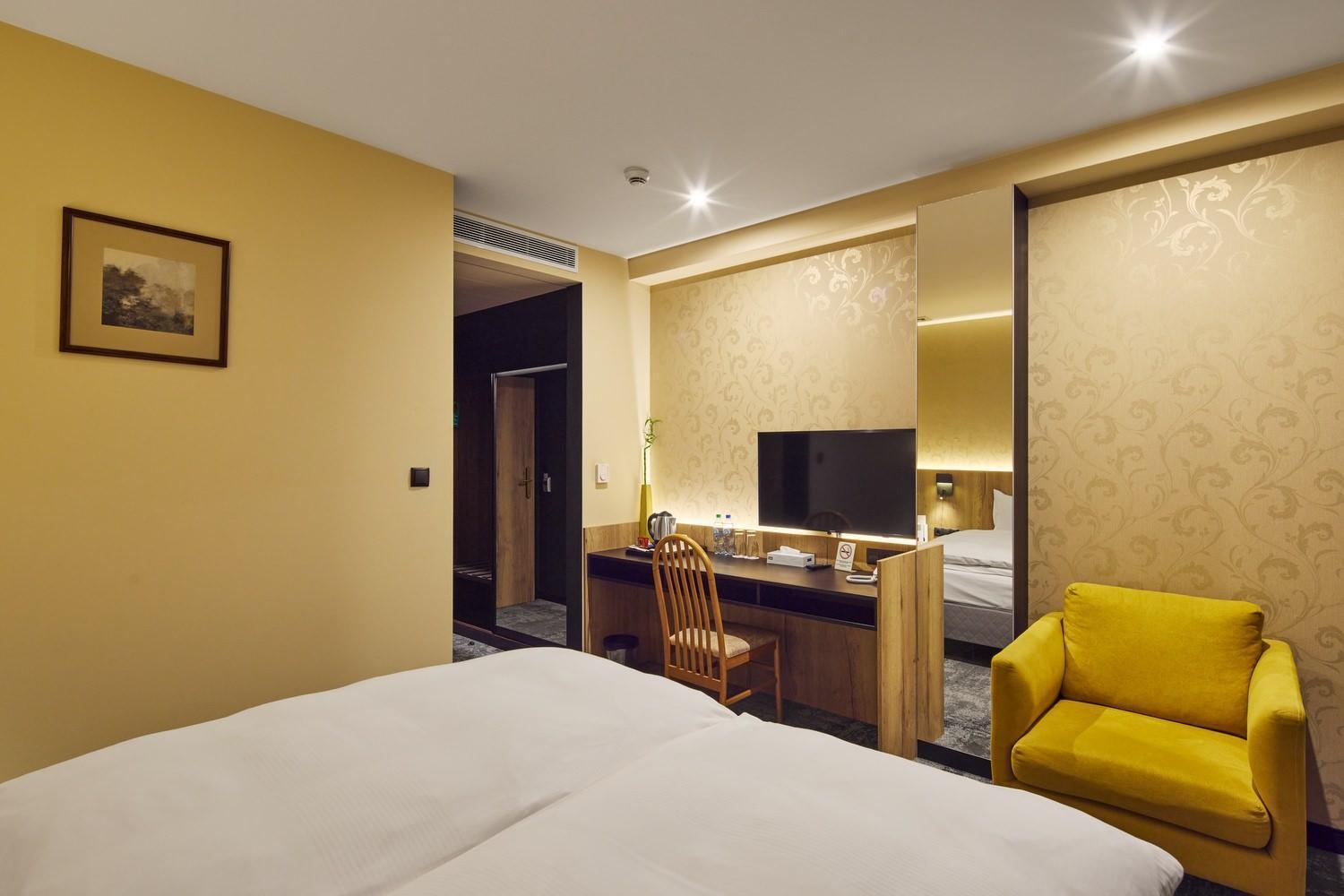 Hotel Na Polboru Sieradz Eksteriør billede